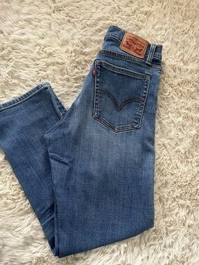 Levi’s Wedgie Straight Jeans W28 L26 Medium Wash